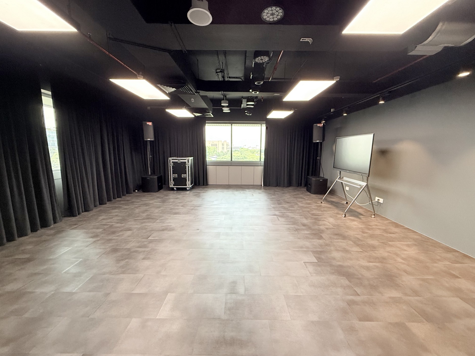 L6 Blackbox theatre